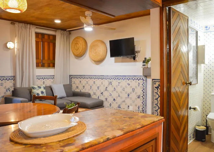 Casa Azul - 2min Walk To The Beach, In The Historical Center Of Apartament Sesimbra
