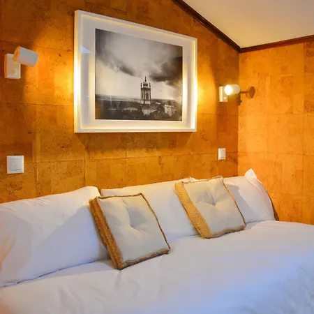 Casa Azul - 2min Walk To The Beach, In The Historical Center Of * Sesimbra