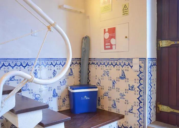 Casa Azul - 2min Walk To The Beach, In The Historical Center Of Sesimbra