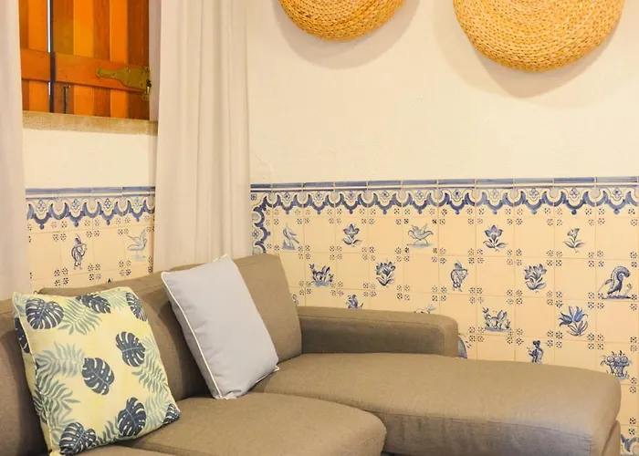 Casa Azul - 2min Walk To The Beach, In The Historical Center Of Apartmán Sesimbra
